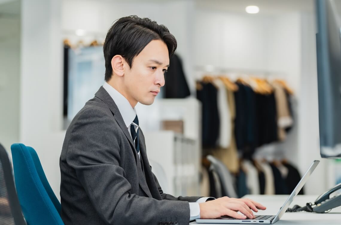 アルムナイ採用とは