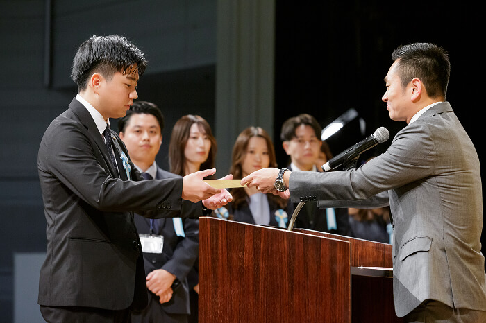 個人・部門表彰制度の様子